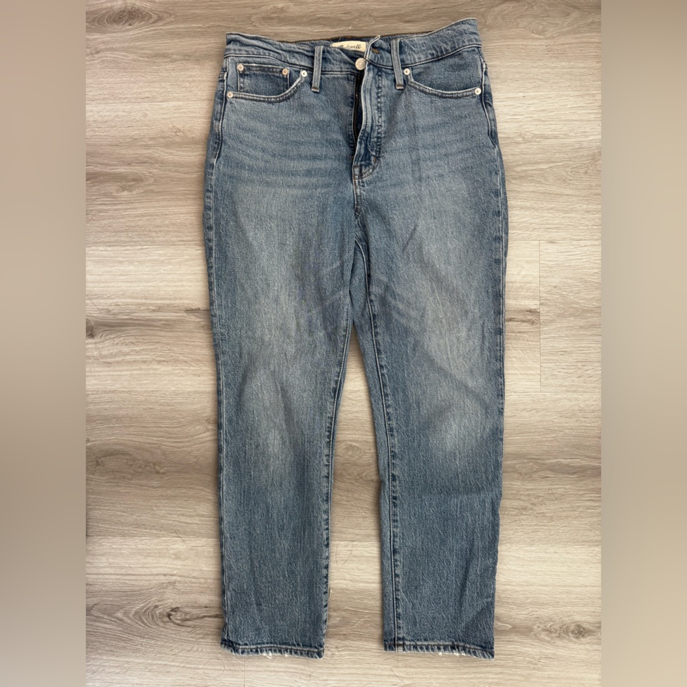 Madewell Straight-Leg Women’s Jeans in Medium Blue Wash